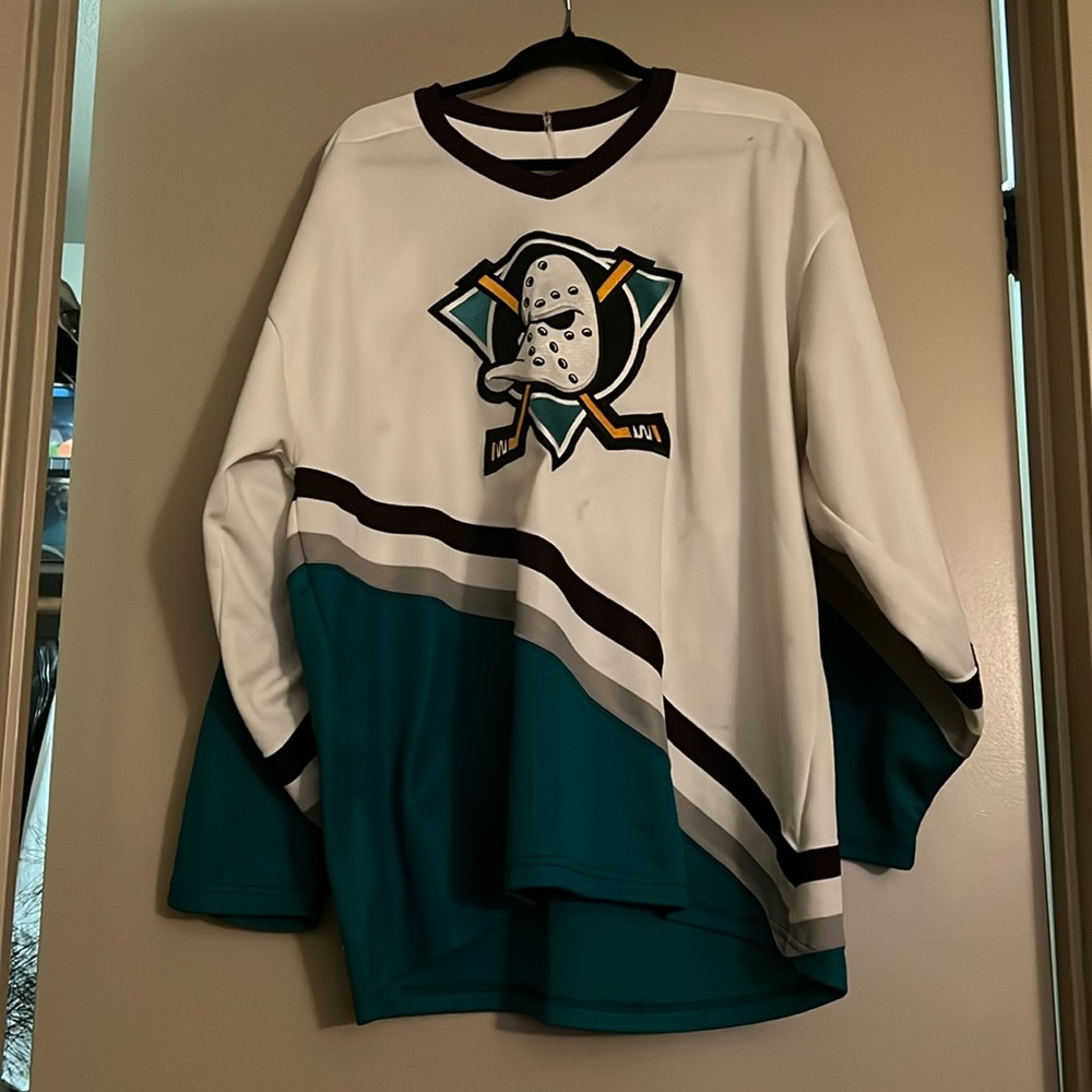 Vintage Ducks Jersey!